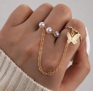 Elegant Butterfly & Pearl Linked Ring