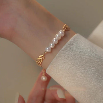 Elegent Pearl Bracelet